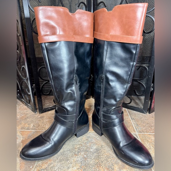Women’s Rampage Black boots with brown strip at top riding boots - Picture 7 of 10